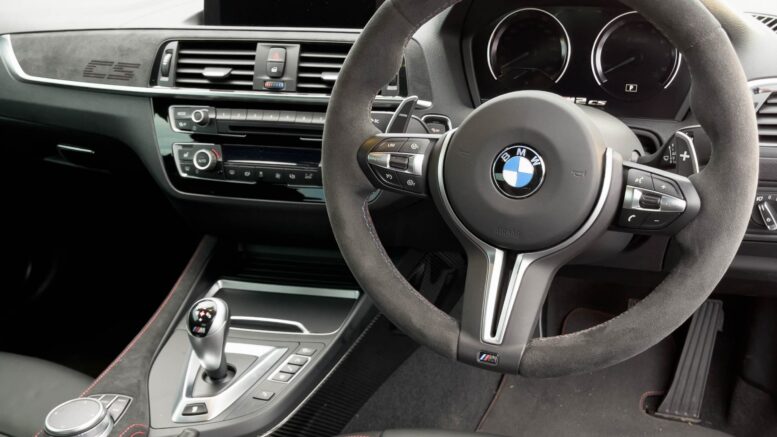 BMW dice addio alla trasmissione a doppia frizione