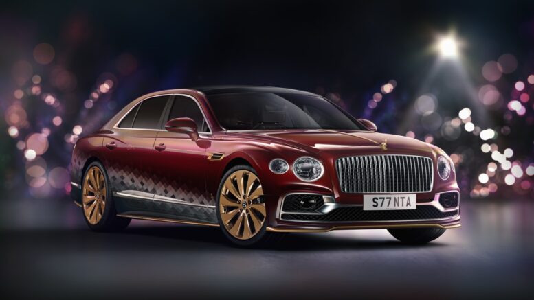 Bentley commissiona il nuovo Flying Spur V8 per un cliente di fama mondiale 🎅